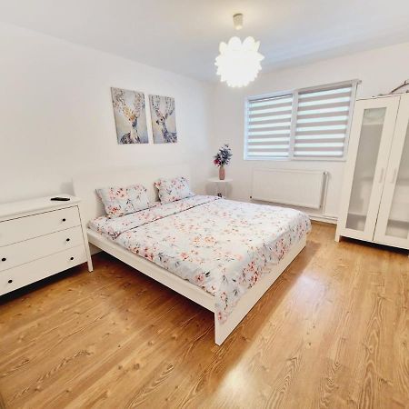 Dream Apartment Sinaia Bagian luar foto