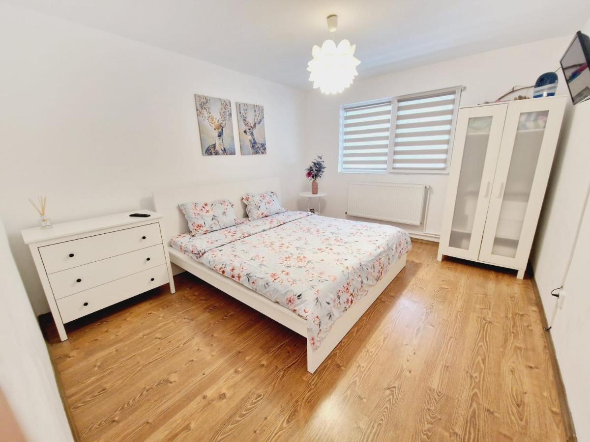 Dream Apartment Sinaia Bagian luar foto