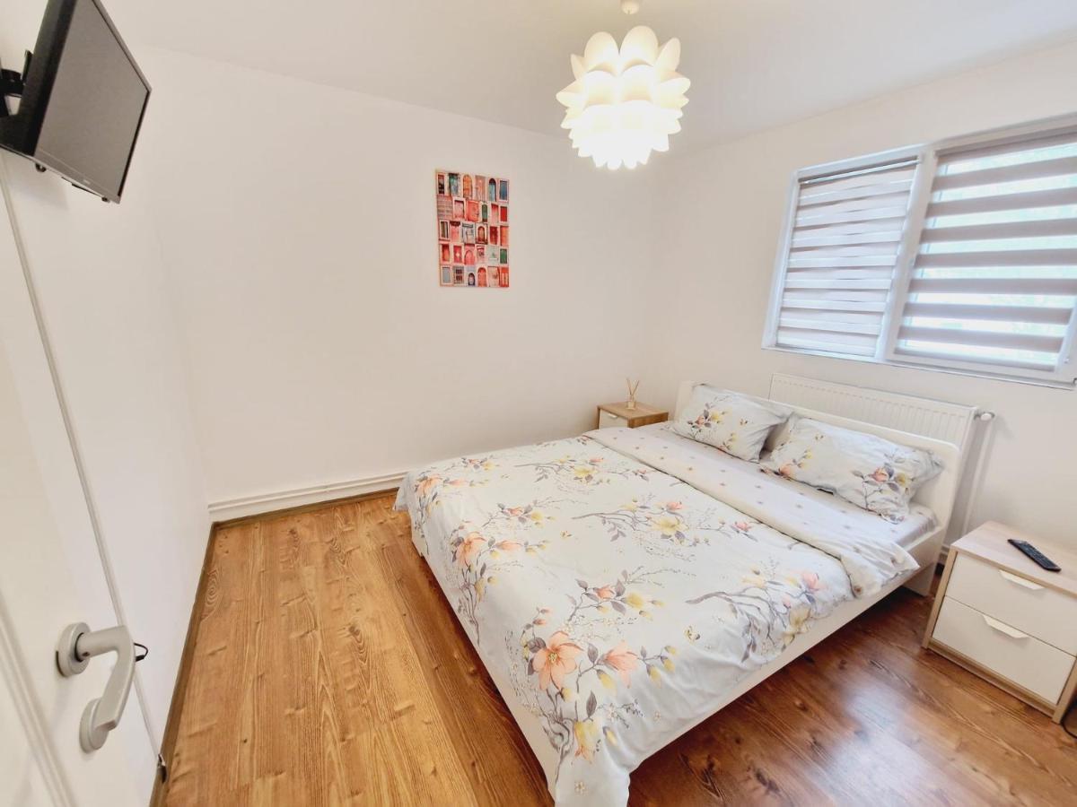 Dream Apartment Sinaia Bagian luar foto